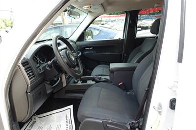 2012 Jeep Liberty Sport   - Photo 9 - Newark, NJ 07104