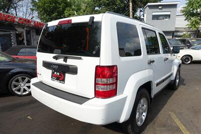 2012 Jeep Liberty Sport   - Photo 8 - Newark, NJ 07104