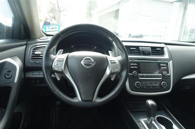 2016 Nissan Altima 2.5 SR   - Photo 13 - Newark, NJ 07104