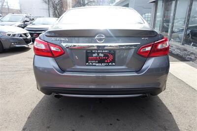 2016 Nissan Altima 2.5 SR   - Photo 7 - Newark, NJ 07104