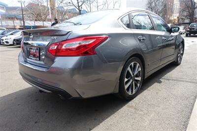 2016 Nissan Altima 2.5 SR   - Photo 5 - Newark, NJ 07104