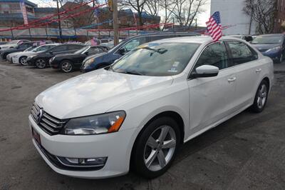 2015 Volkswagen Passat 1.8T Limited Edition   - Photo 1 - Newark, NJ 07104