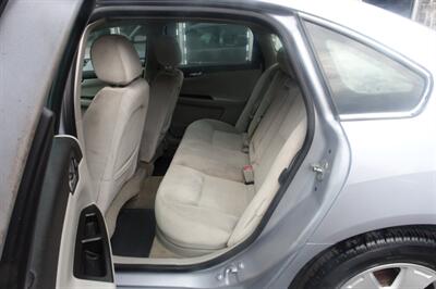 2006 Chevrolet Impala LT - Photo 11 - Newark, NJ 07104