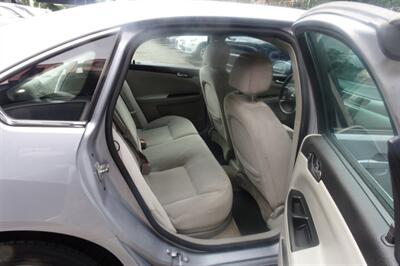 2006 Chevrolet Impala LT - Photo 16 - Newark, NJ 07104