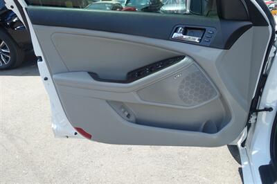 2013 Kia Optima EX   - Photo 10 - Newark, NJ 07104