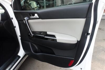 2019 Kia Sportage EX - Photo 15 - Newark, NJ 07104