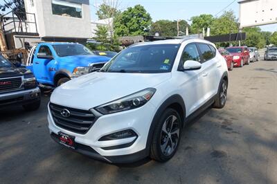 2016 Hyundai TUCSON 1.6T Limited - Photo 1 - Newark, NJ 07104