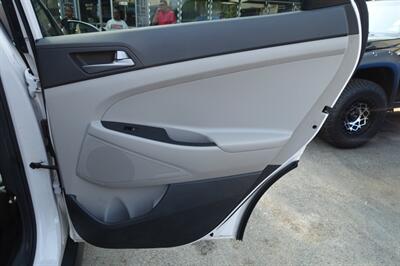 2016 Hyundai TUCSON 1.6T Limited - Photo 18 - Newark, NJ 07104