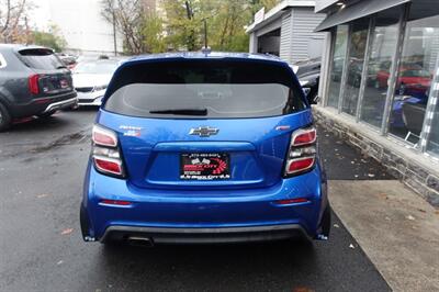 2019 Chevrolet Sonic LT Auto - Photo 7 - Newark, NJ 07104