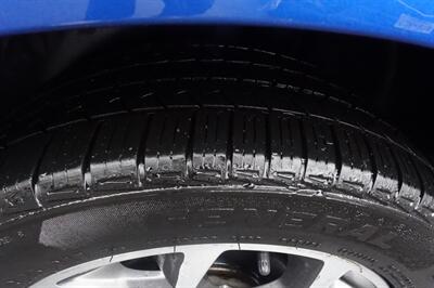 2019 Chevrolet Sonic LT Auto - Photo 24 - Newark, NJ 07104