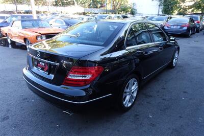 2013 Mercedes-Benz C 300 4MATIC   - Photo 5 - Newark, NJ 07104