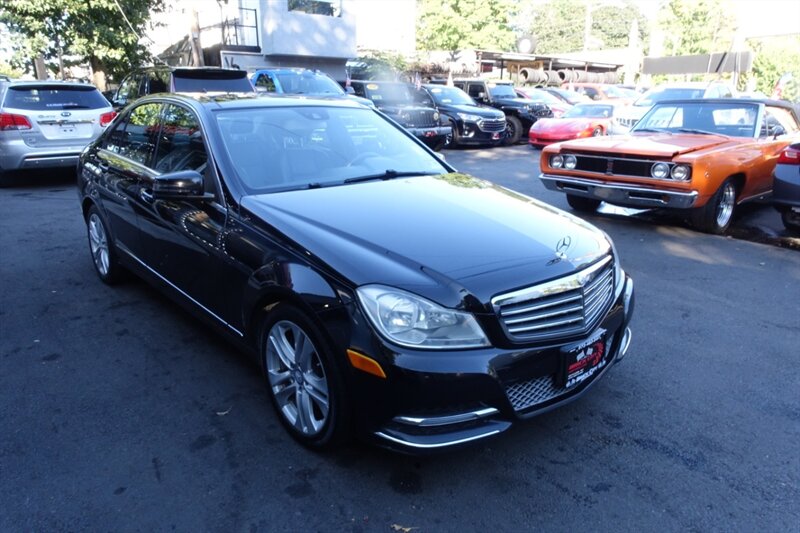 2013 Mercedes Benz C 300 4MATIC photo 3