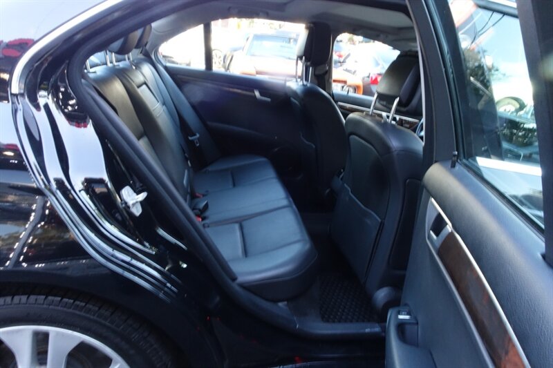 2013 Mercedes Benz C 300 4MATIC photo 15