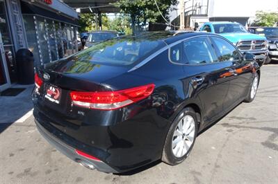 2018 Kia Optima EX   - Photo 8 - Newark, NJ 07104