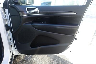 2018 Jeep Grand Cherokee Limited   - Photo 15 - Newark, NJ 07104