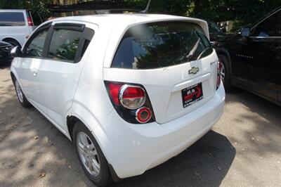 2012 Chevrolet Sonic LT   - Photo 5 - Newark, NJ 07104