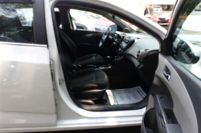 2012 Chevrolet Sonic LT   - Photo 13 - Newark, NJ 07104