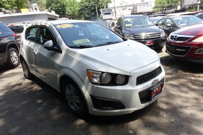 2012 Chevrolet Sonic LT   - Photo 3 - Newark, NJ 07104