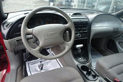 1996 Ford Mustang GT   - Photo 11 - Newark, NJ 07104