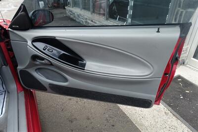 1996 Ford Mustang GT   - Photo 14 - Newark, NJ 07104