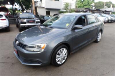 2012 Volkswagen Jetta SE PZEV - Photo 1 - Newark, NJ 07104