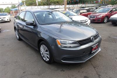 2012 Volkswagen Jetta SE PZEV - Photo 3 - Newark, NJ 07104