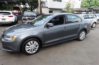 2012 Volkswagen Jetta SE PZEV - Photo 4 - Newark, NJ 07104