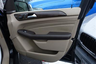 2015 Mercedes-Benz ML 350 4MATIC   - Photo 14 - Newark, NJ 07104