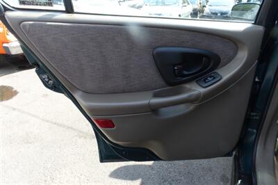 2000 Chevrolet Malibu LS   - Photo 12 - Newark, NJ 07104
