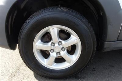 2006 Mazda Tribute i   - Photo 21 - Newark, NJ 07104