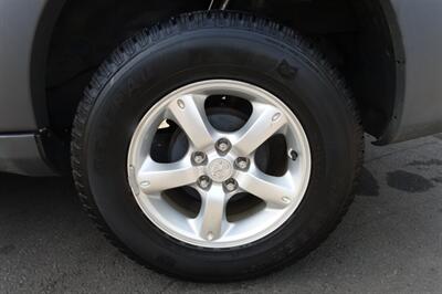 2006 Mazda Tribute i   - Photo 23 - Newark, NJ 07104