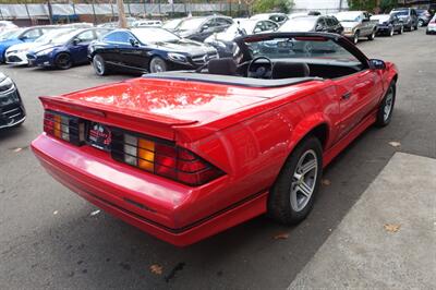 1989 Chevrolet Camaro IROC Z   - Photo 8 - Newark, NJ 07104