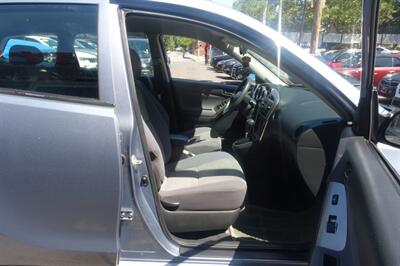 2005 Toyota Matrix - Photo 14 - Newark, NJ 07104