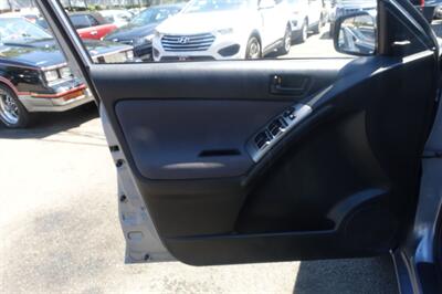 2005 Toyota Matrix - Photo 10 - Newark, NJ 07104