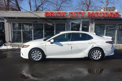 2018 Toyota Camry SE - Photo 4 - Newark, NJ 07104