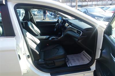 2018 Toyota Camry SE - Photo 14 - Newark, NJ 07104