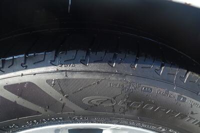 2018 Toyota Camry SE - Photo 24 - Newark, NJ 07104