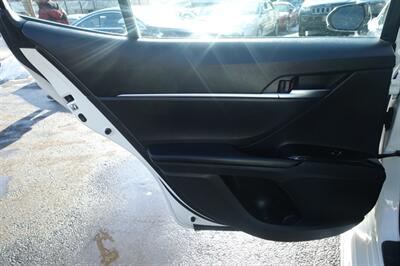 2018 Toyota Camry SE - Photo 12 - Newark, NJ 07104