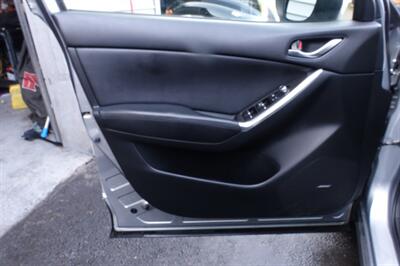 2016 Mazda CX-5 Grand Touring   - Photo 10 - Newark, NJ 07104