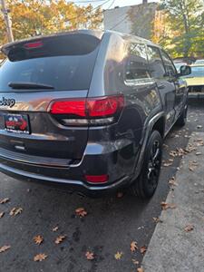 2017 Jeep Grand Cherokee Laredo - Photo 8 - Newark, NJ 07104