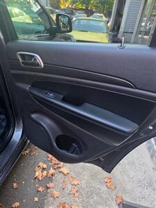 2017 Jeep Grand Cherokee Laredo - Photo 17 - Newark, NJ 07104