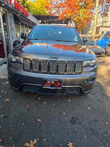 2017 Jeep Grand Cherokee Laredo - Photo 2 - Newark, NJ 07104