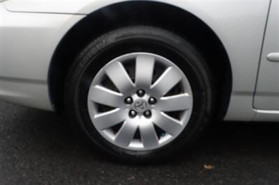 2003 Toyota Corolla LE   - Photo 22 - Newark, NJ 07104