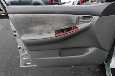 2003 Toyota Corolla LE   - Photo 10 - Newark, NJ 07104