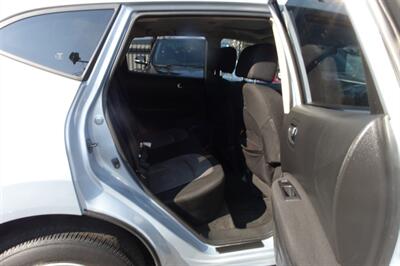 2011 Nissan Rogue SV   - Photo 15 - Newark, NJ 07104