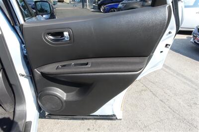 2011 Nissan Rogue SV   - Photo 16 - Newark, NJ 07104