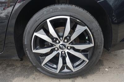 2021 Chevrolet Malibu RS   - Photo 24 - Newark, NJ 07104