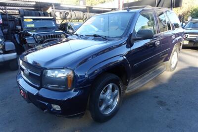 2008 Chevrolet Trailblazer LT1   - Photo 1 - Newark, NJ 07104