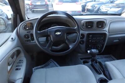 2008 Chevrolet Trailblazer LT1   - Photo 20 - Newark, NJ 07104