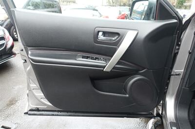 2010 Nissan Rogue SL - Photo 10 - Newark, NJ 07104